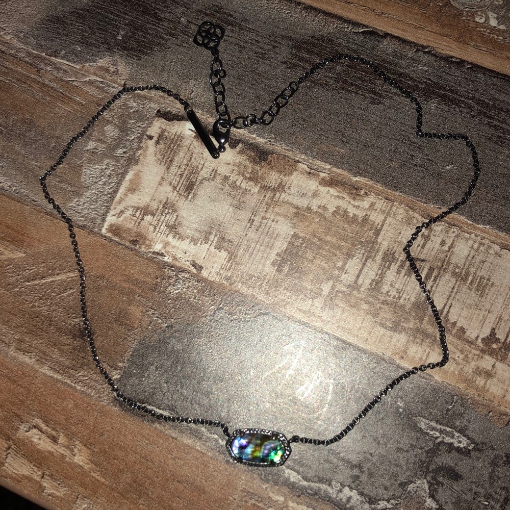 Kendra Scott gunmetal necklace